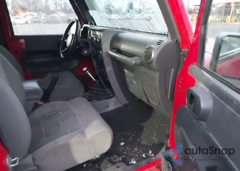 2008 Jeep Wrangler Rubicon z USA, uszkodzony, nr VIN 1J4GA64108L546979